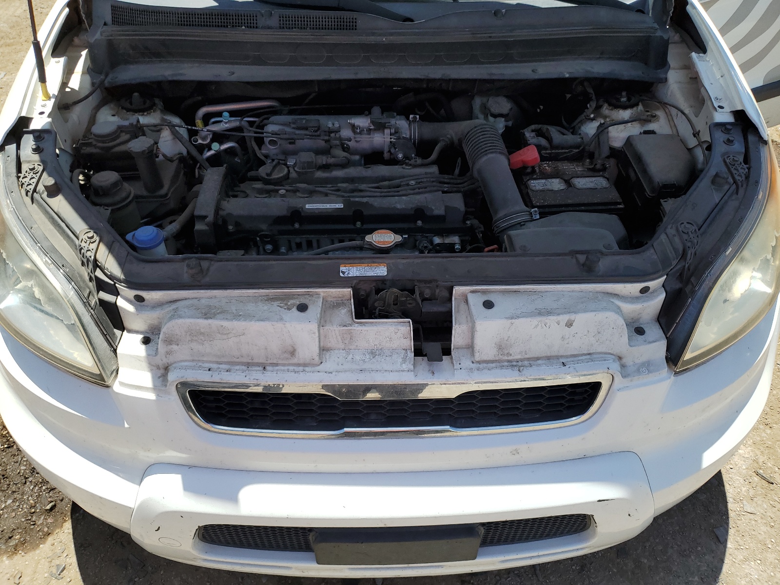 KNDJT2A23B7265626 2011 Kia Soul +