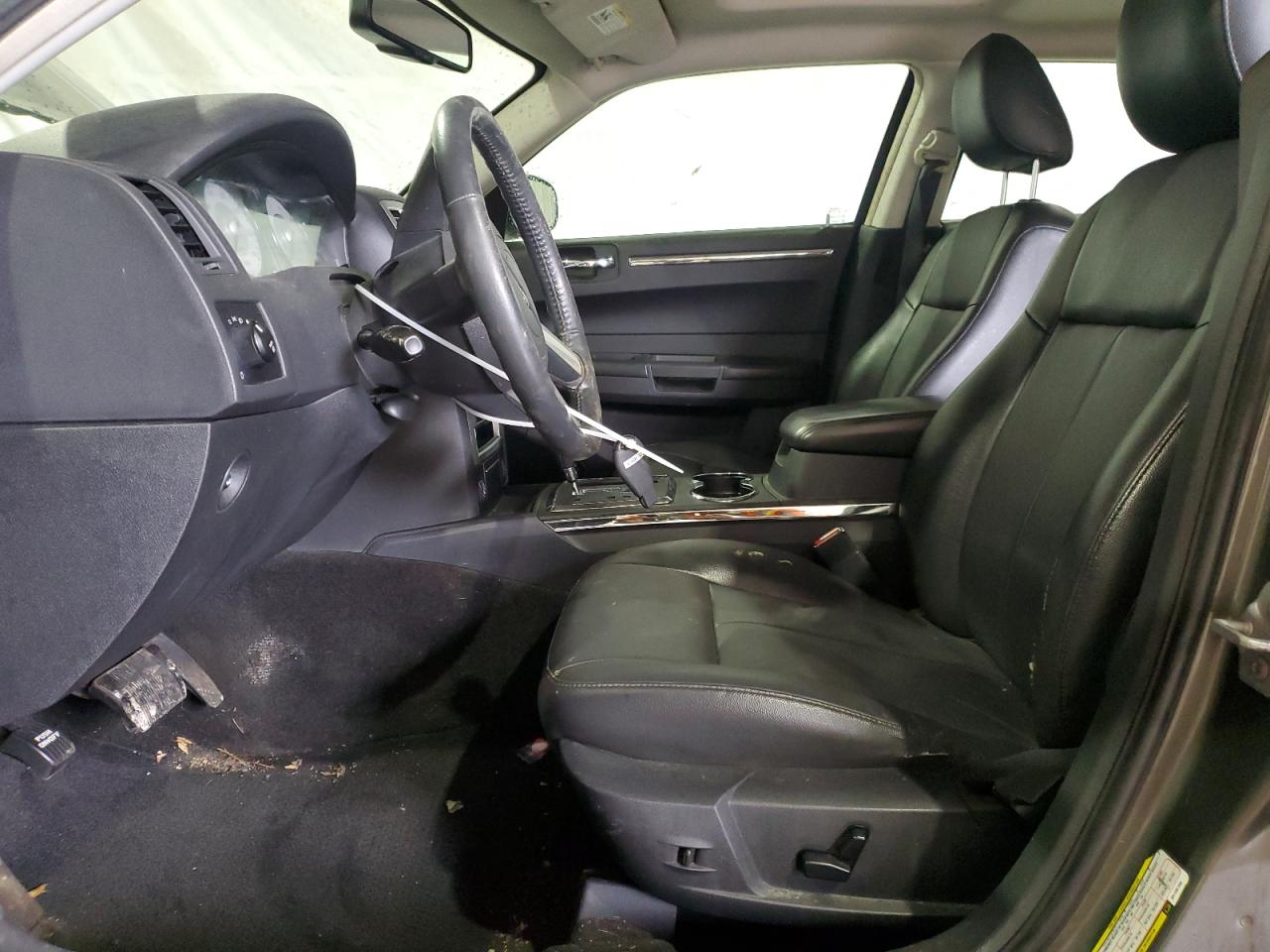 2008 Chrysler 300 Touring VIN: 2C3LK53G08H105159 Lot: 54651454