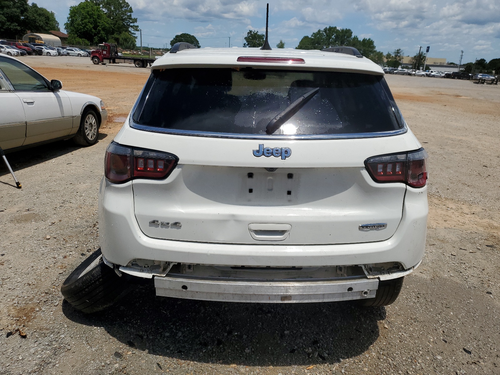 3C4NJDBB5JT256454 2018 Jeep Compass Latitude