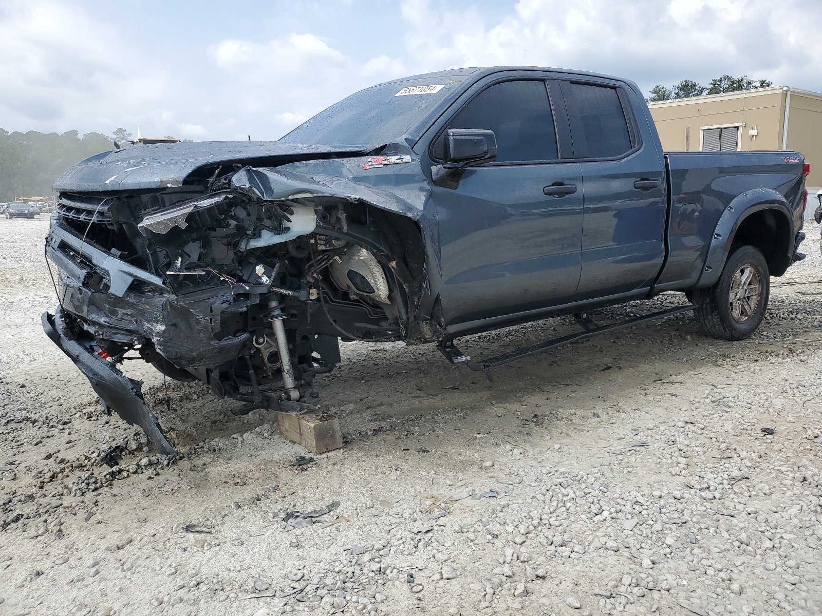 2019 Chevrolet Silverado K1500 Trail Boss Custom vin: 1GCRYCEF6KZ300686