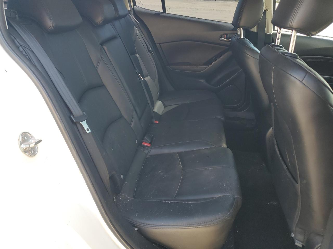 2018 Mazda 3 Touring VIN: 3MZBN1L32JM270641 Lot: 55515054