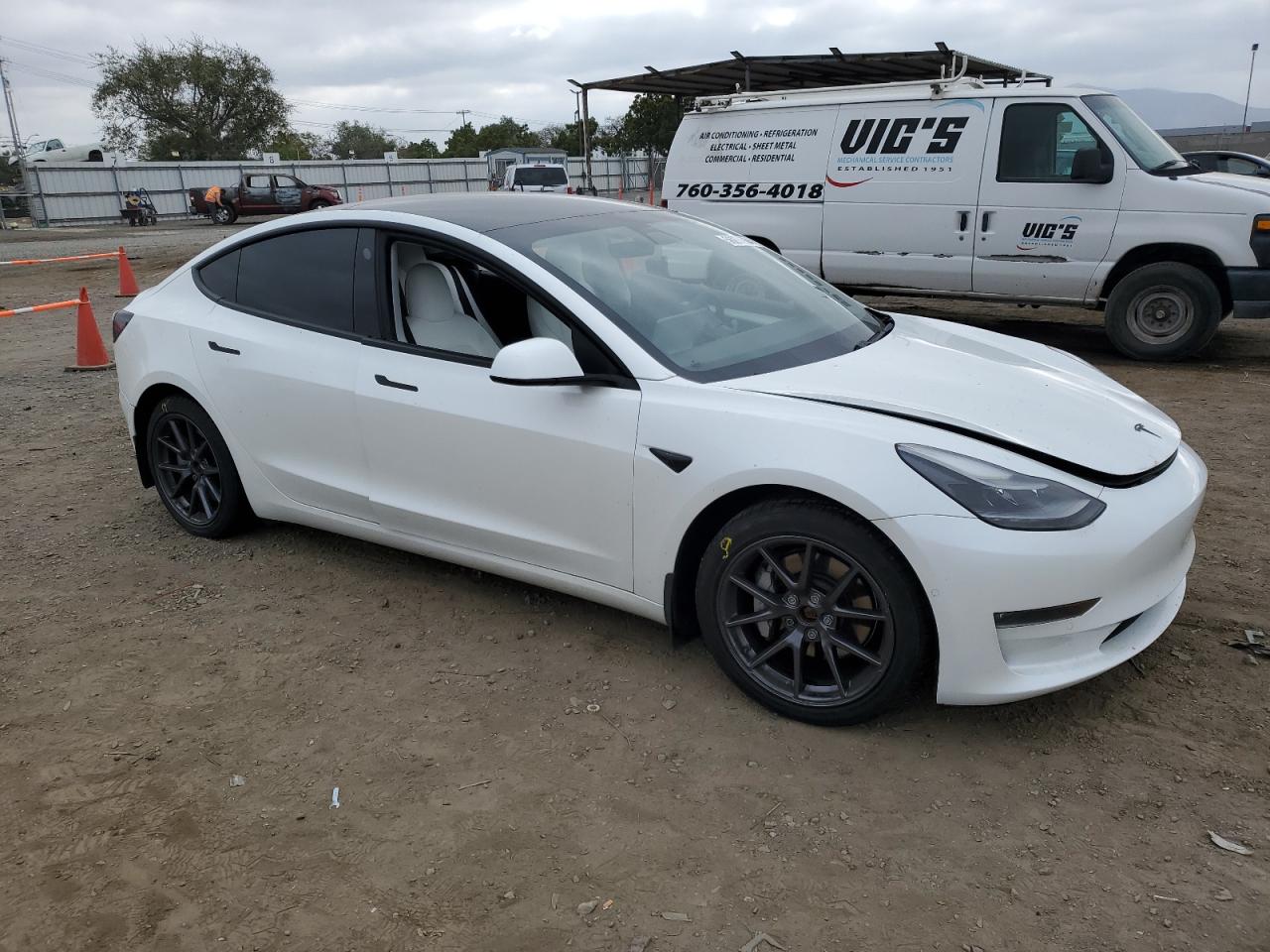 VIN 5YJ3E1EB7MF013303 2021 TESLA MODEL 3 no.4