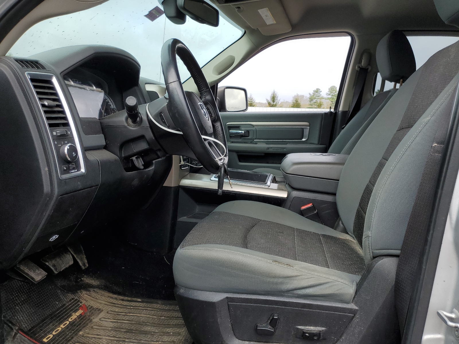 1C6RR7GT8ES153024 2014 Ram 1500 Slt