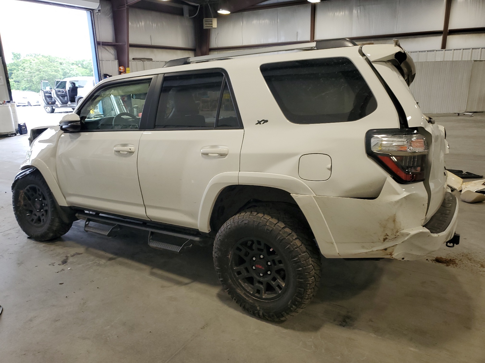 JTEFU5JR3P5305011 2023 Toyota 4Runner Sr5