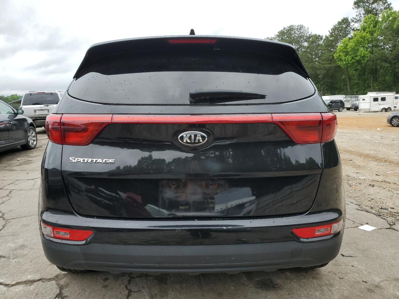 KNDPMCAC7H7087735 2017 Kia Sportage Lx