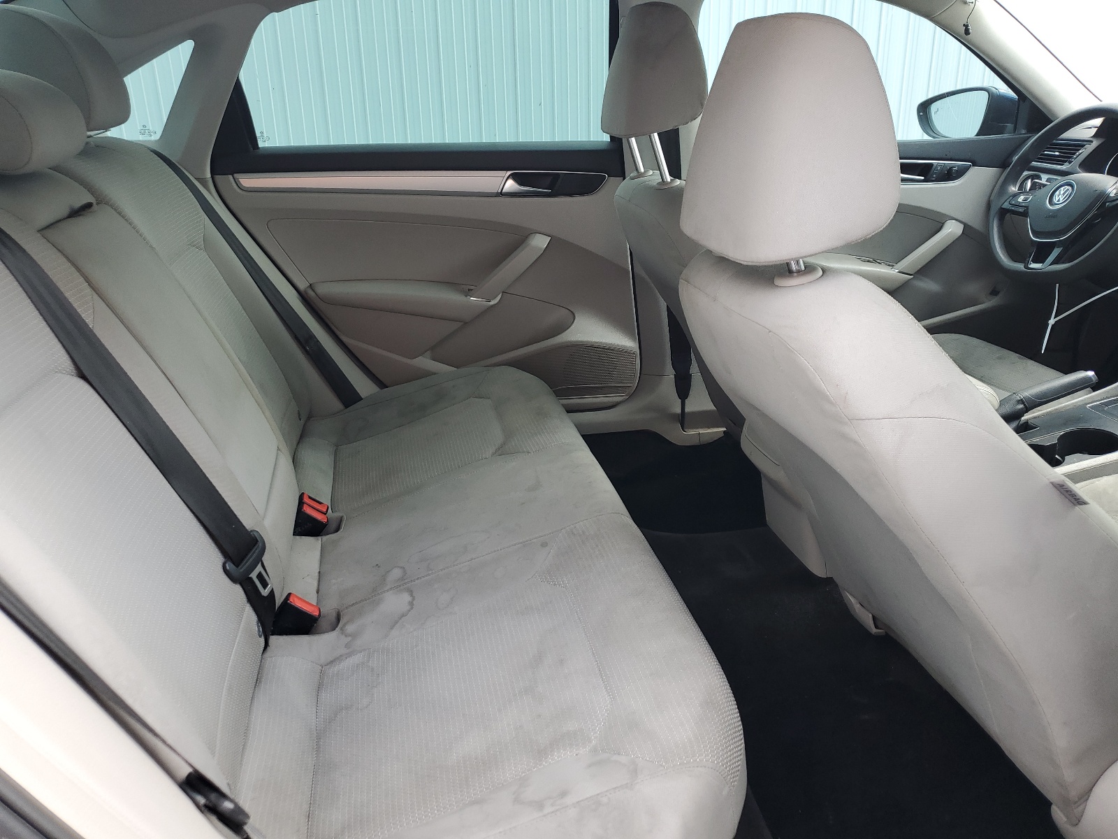 1VWAA7A34JC021661 2018 Volkswagen Passat S