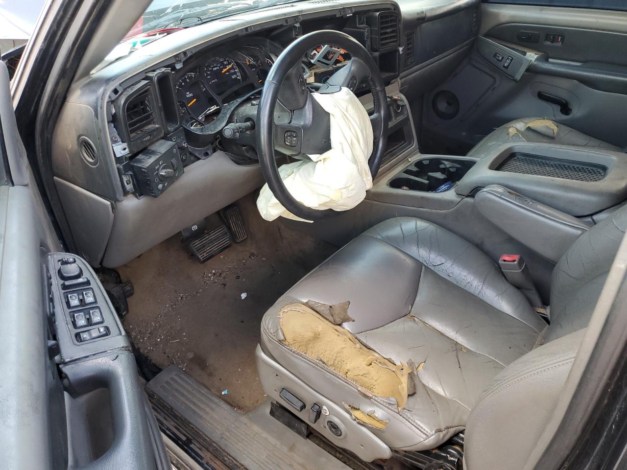 1GNEC13Z23R136358 2003 Chevrolet Tahoe C1500