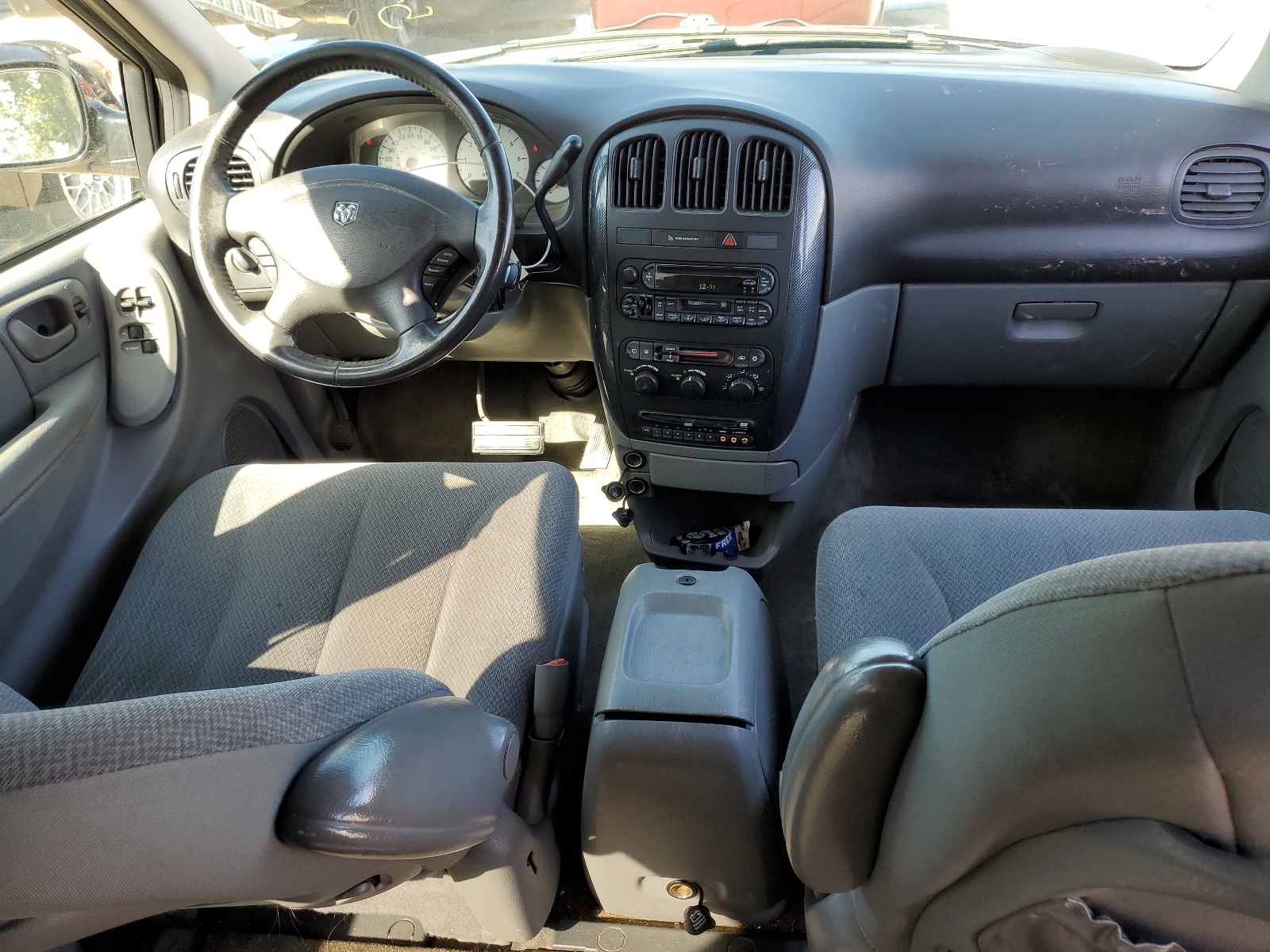 2D4GP44L95R295962 2005 Dodge Grand Caravan Sxt