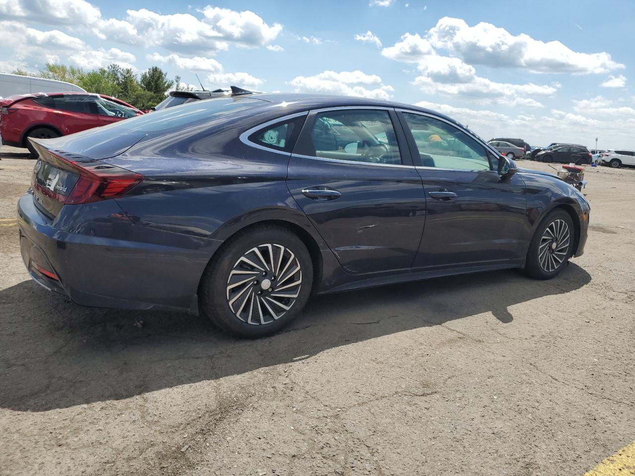 2020 Hyundai Sonata - Image 3