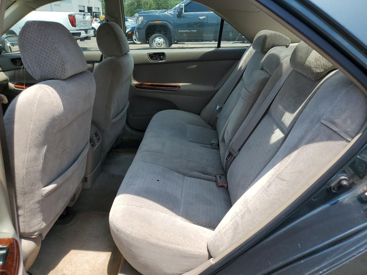 2003 Toyota Camry Le VIN: 4T1BE32K23U675710 Lot: 56045254