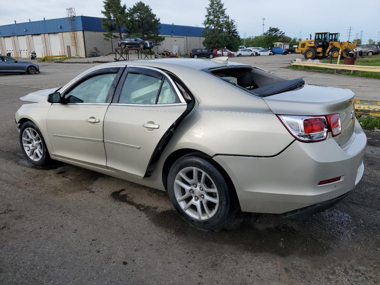 1G11C5SLXFF280282 2015 CHEVROLET MALIBU - Image 2