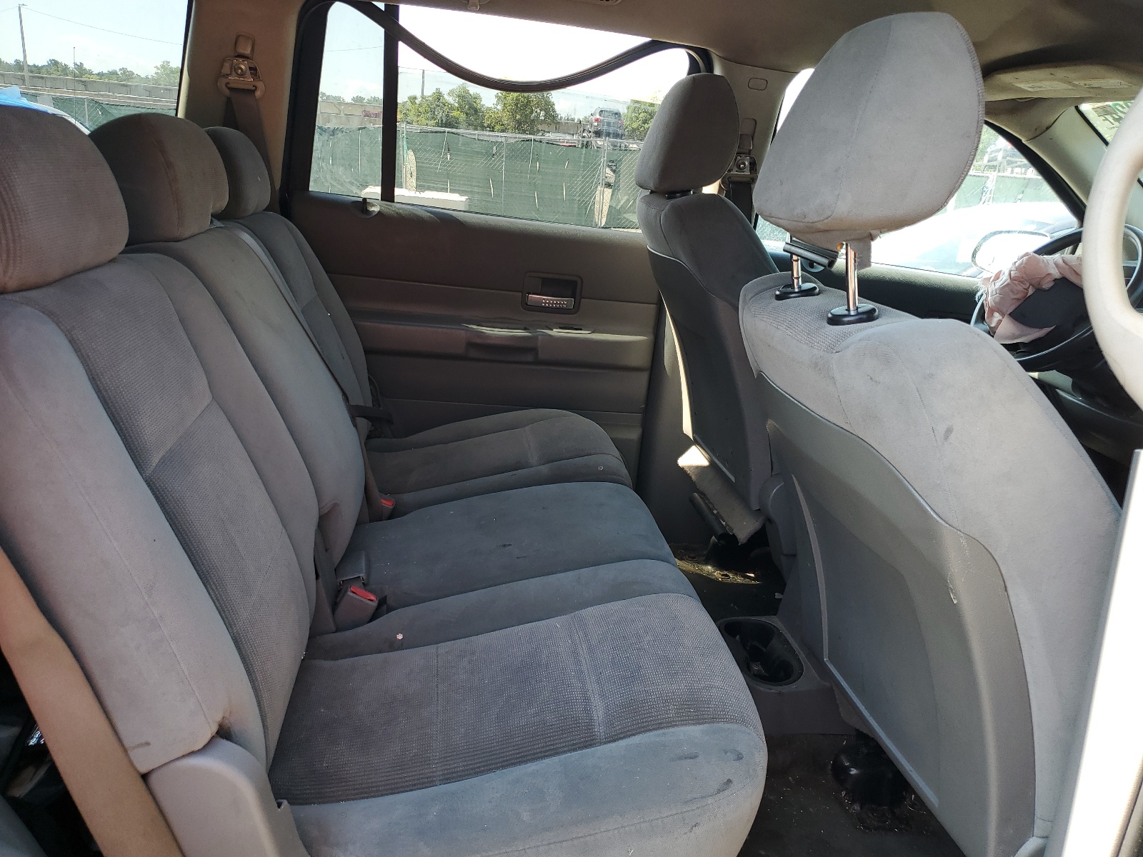 1D4HD48N45F538965 2005 Dodge Durango Slt