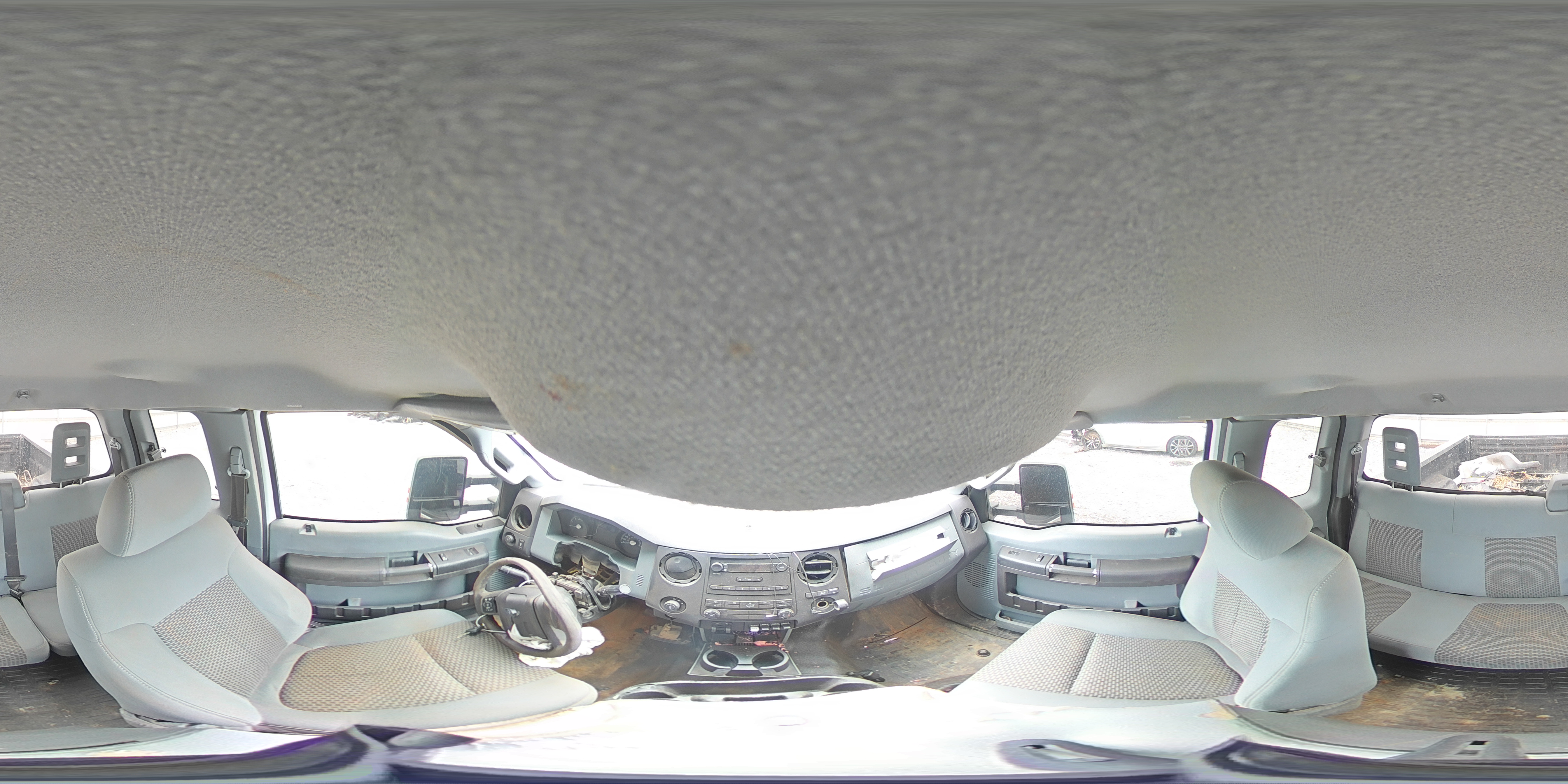 2011 Ford F250 - Image 12