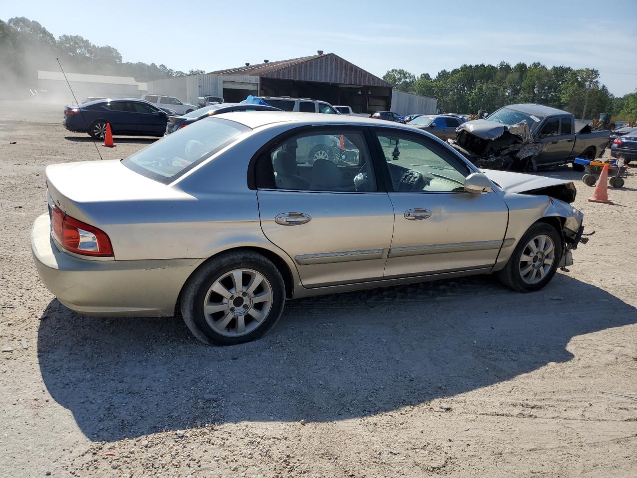 2004 Kia Optima - Image 3