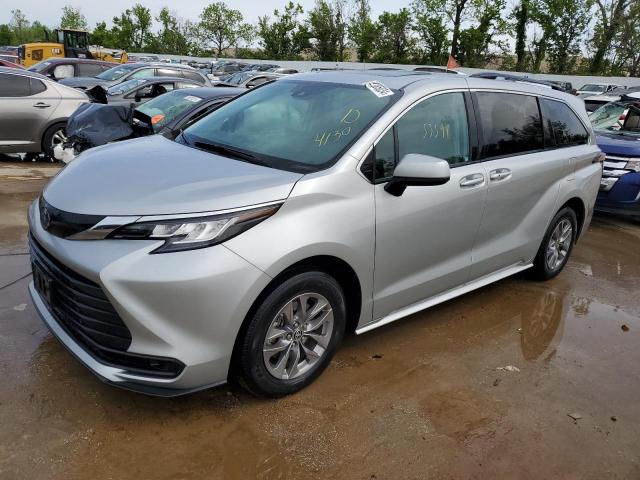 2022 Toyota Sienna Le for Sale in Bridgeton, MO - Hail