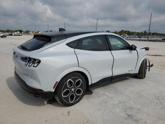  FORD MUSTANG 2023 Білий