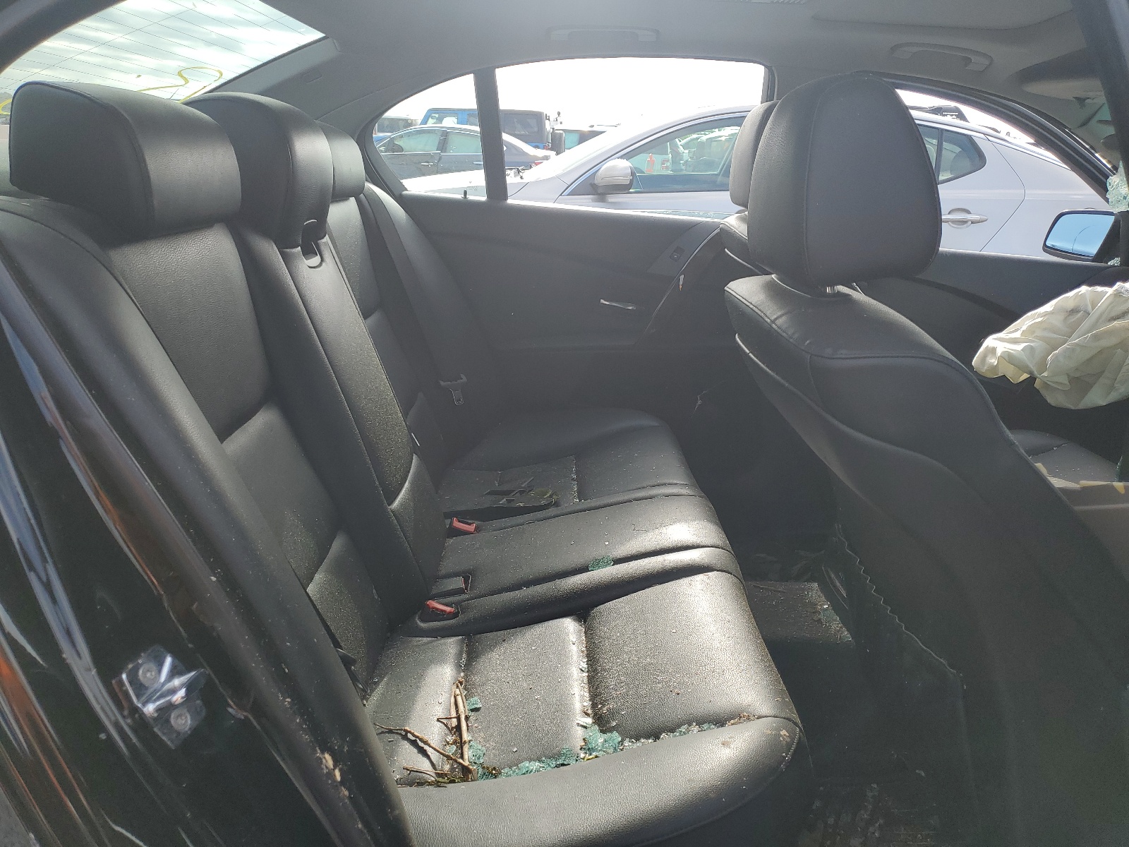 WBANF33507CS41477 2007 BMW 525 Xi