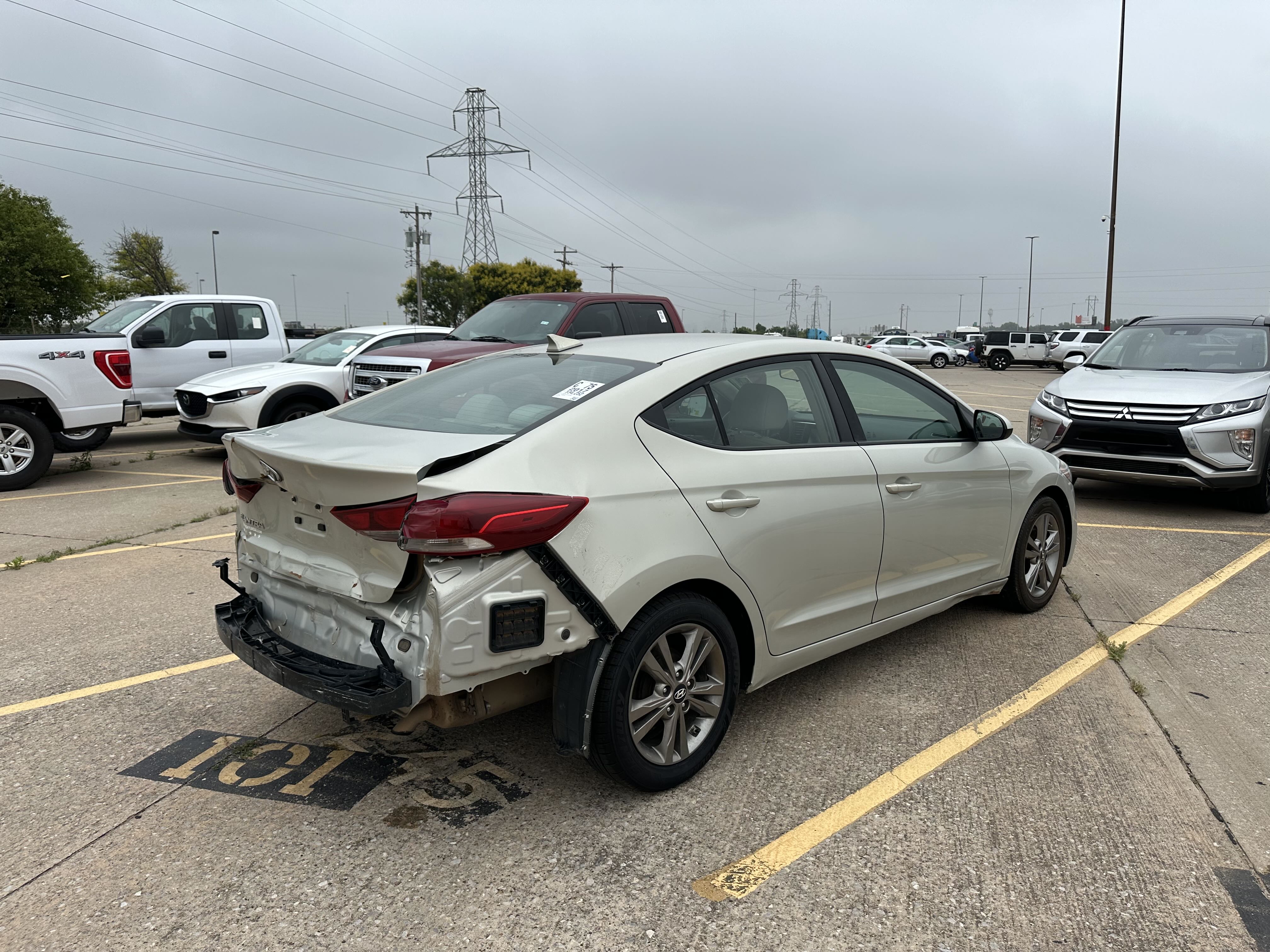 2017 Hyundai Elantra Se vin: KMHD84LF6HU059992