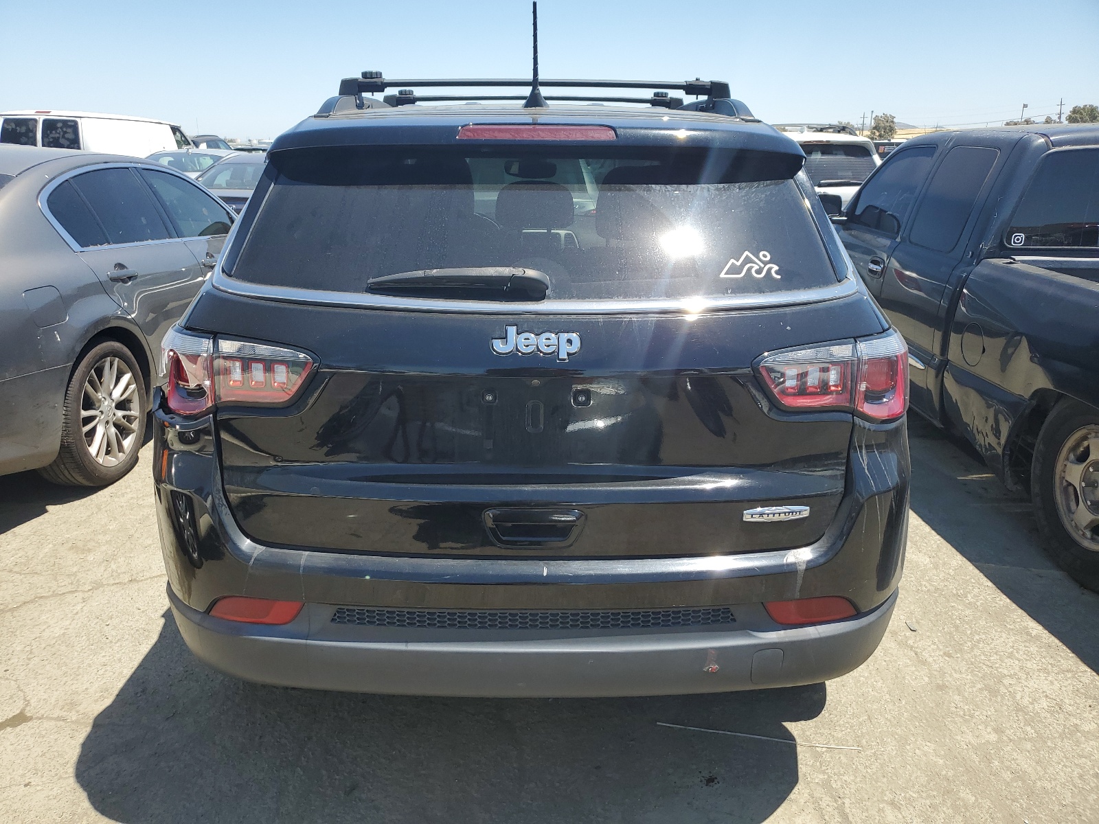 3C4NJCBBXKT855295 2019 Jeep Compass Latitude