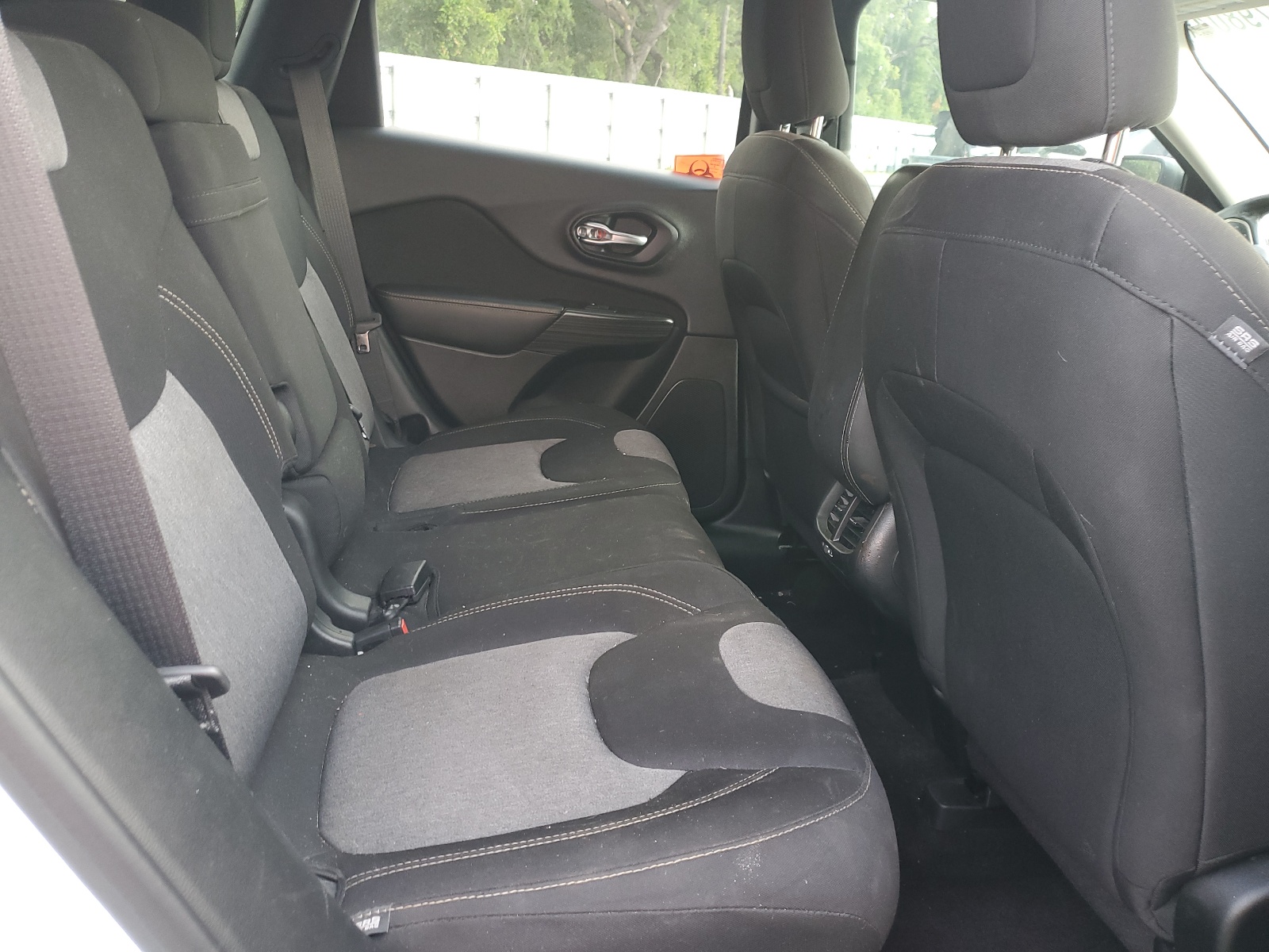 1C4PJLAB1HW540916 2017 Jeep Cherokee Sport