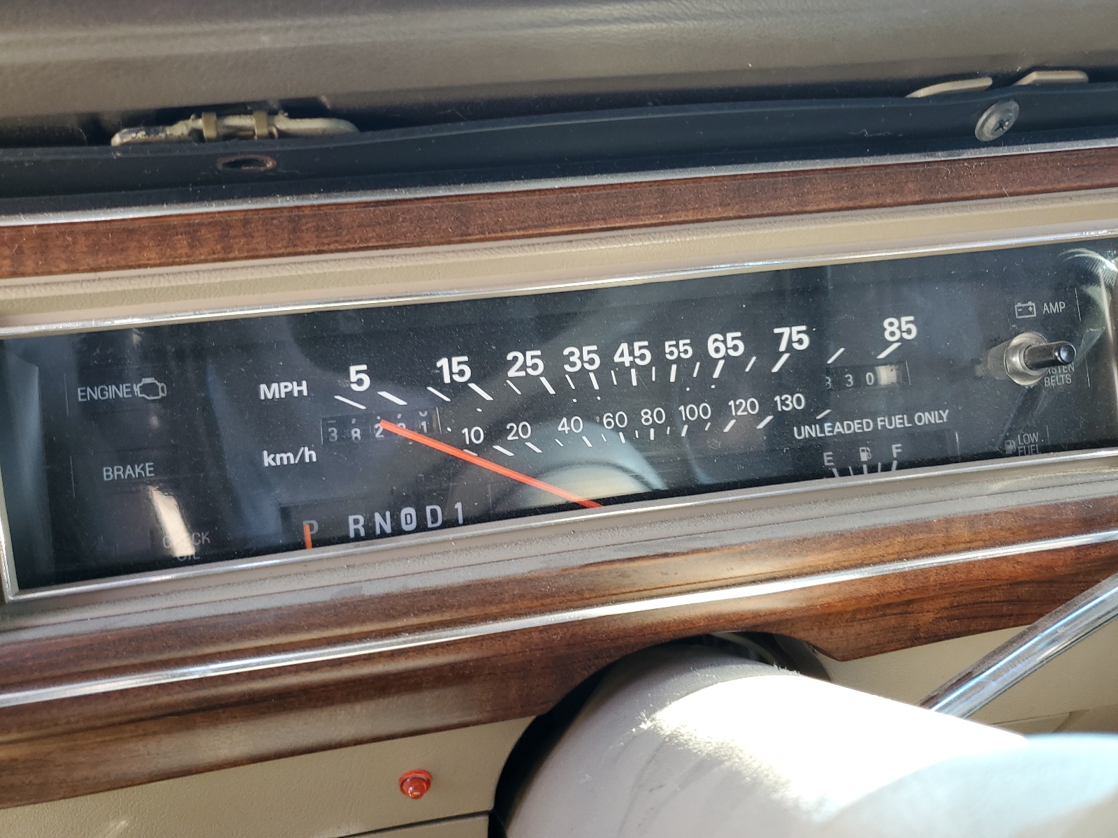 2FABP72F7JX188412 1988 Ford Crown Victoria S