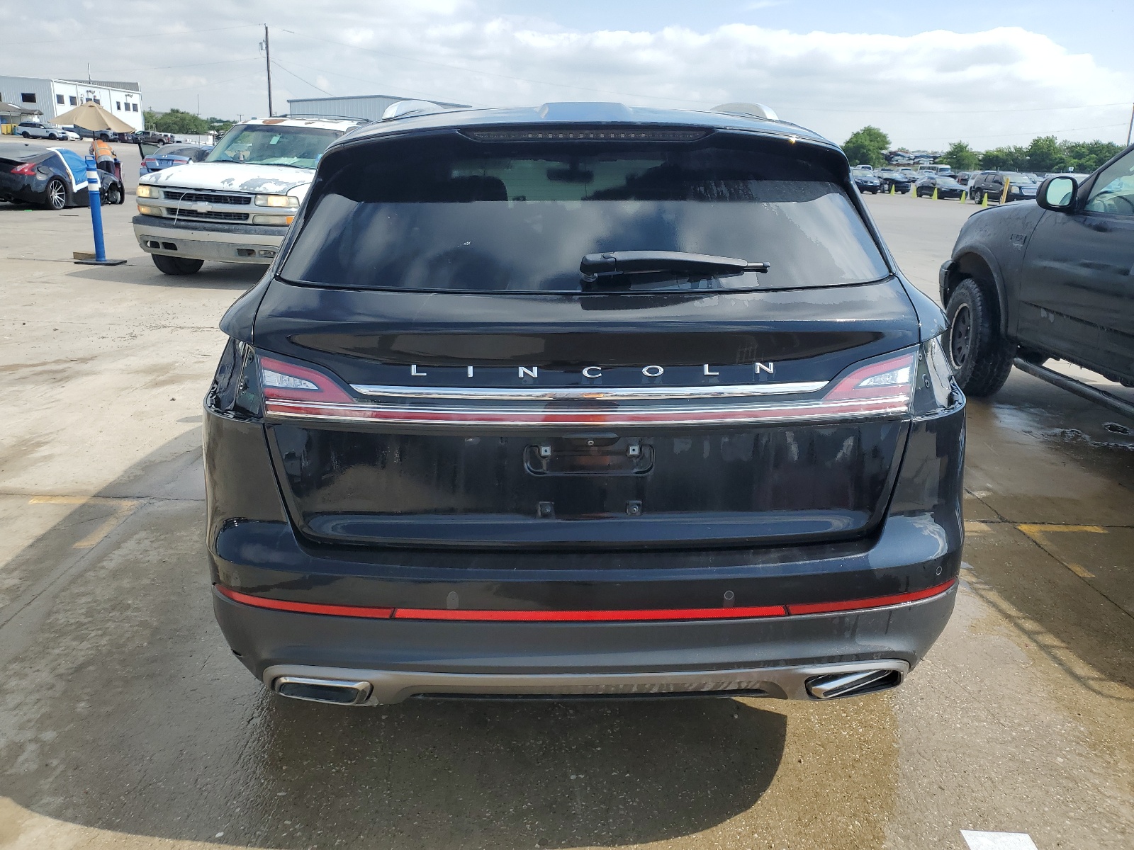 2021 Lincoln Nautilus Reserve vin: 2LMPJ6K95MBL17027