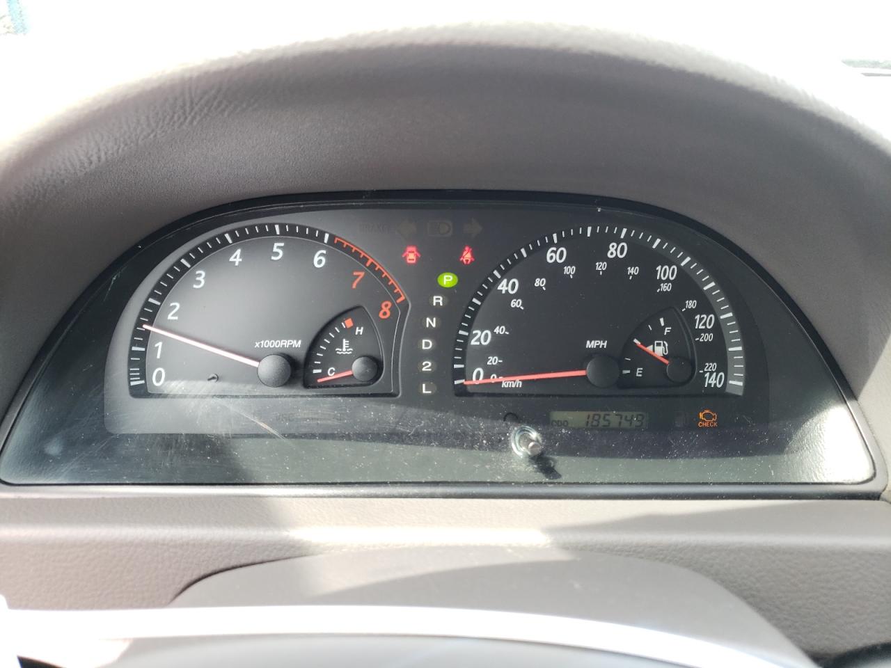 2003 Toyota Camry Le VIN: 4T1BE32K83U174966 Lot: 56449114