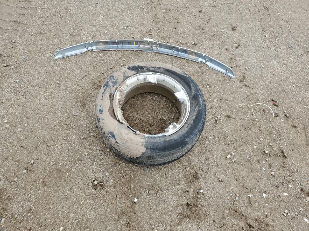 2005 Chevrolet Equinox Lt VIN: 2CNDL73F156108476 Lot: 53332194