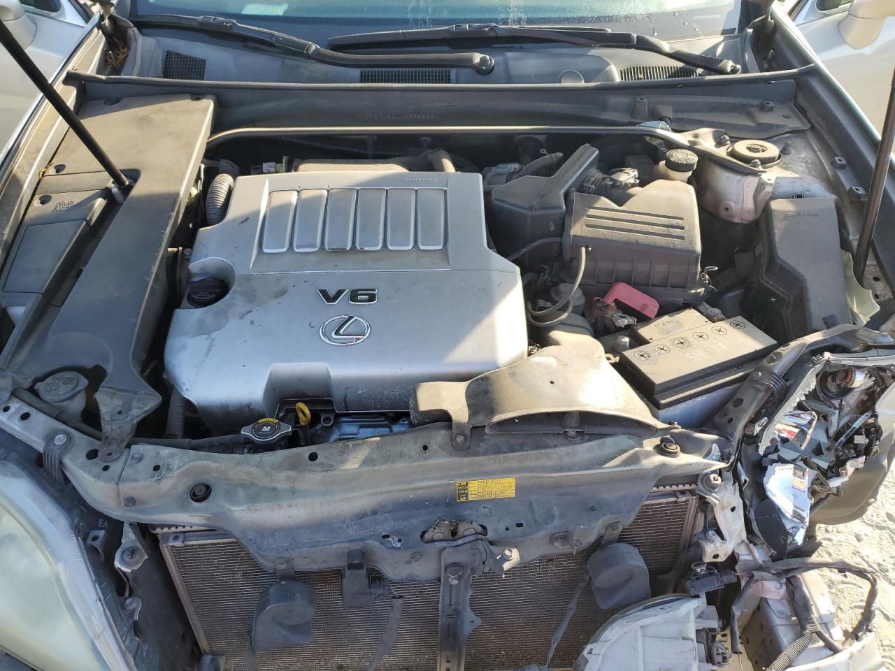 2010 Lexus ES - Image 12