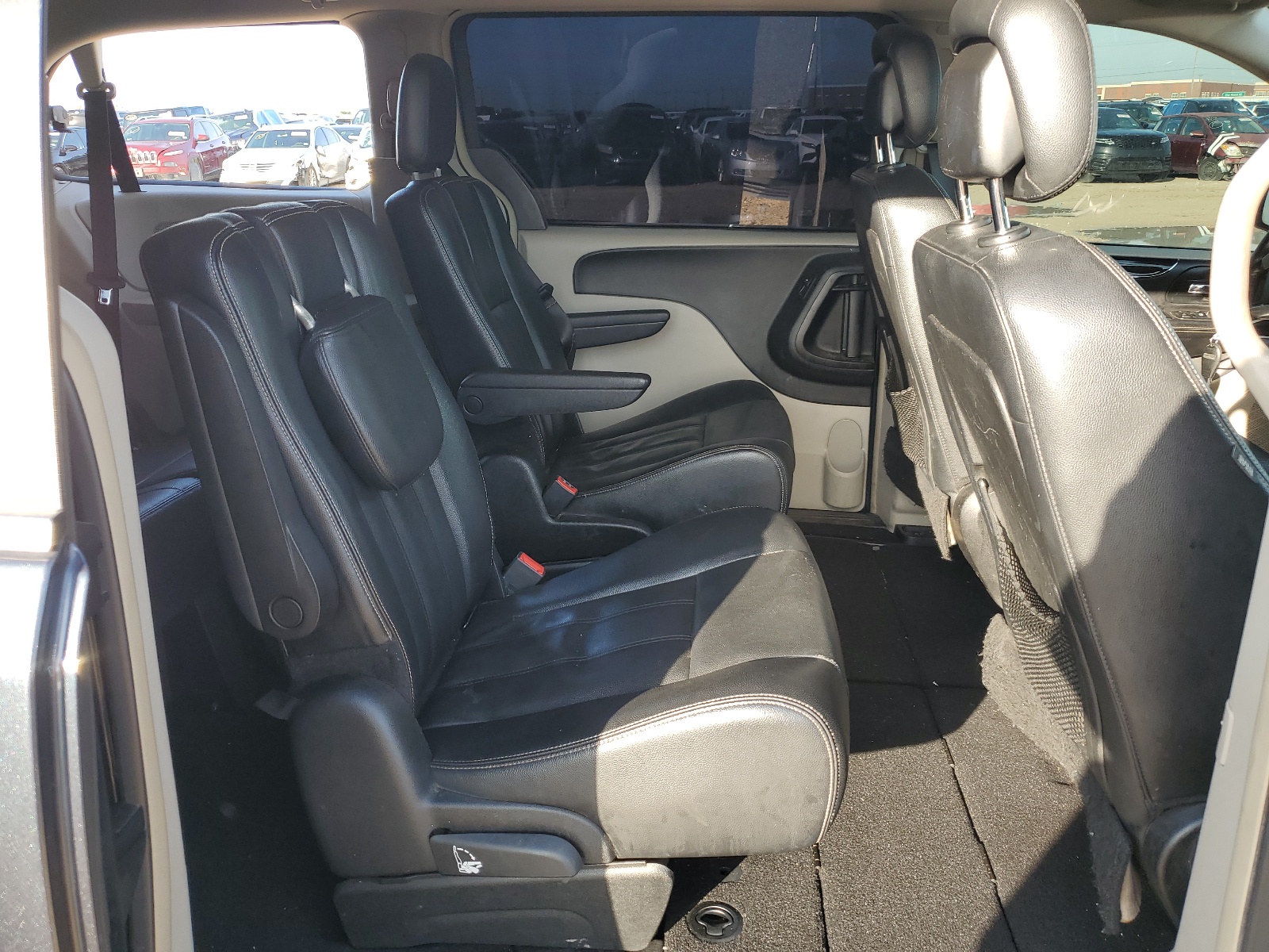 2C4RC1BG2ER132091 2014 Chrysler Town & Country Touring