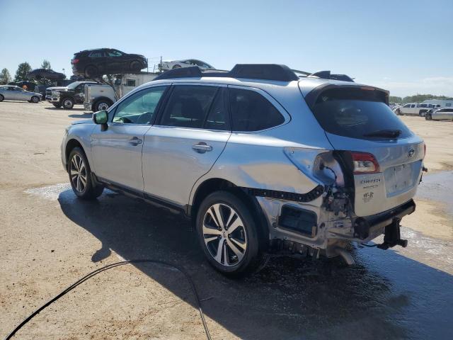  SUBARU OUTBACK 2018 Серебристый