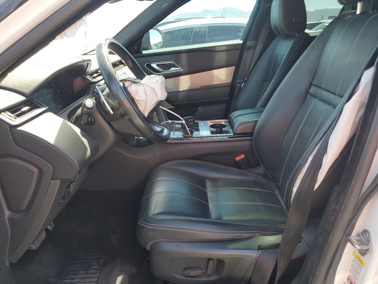 2019 Land Rover Range Rover Velar R-Dynamic Se VIN: SALYL2EX1KA780656 Lot: 55381454