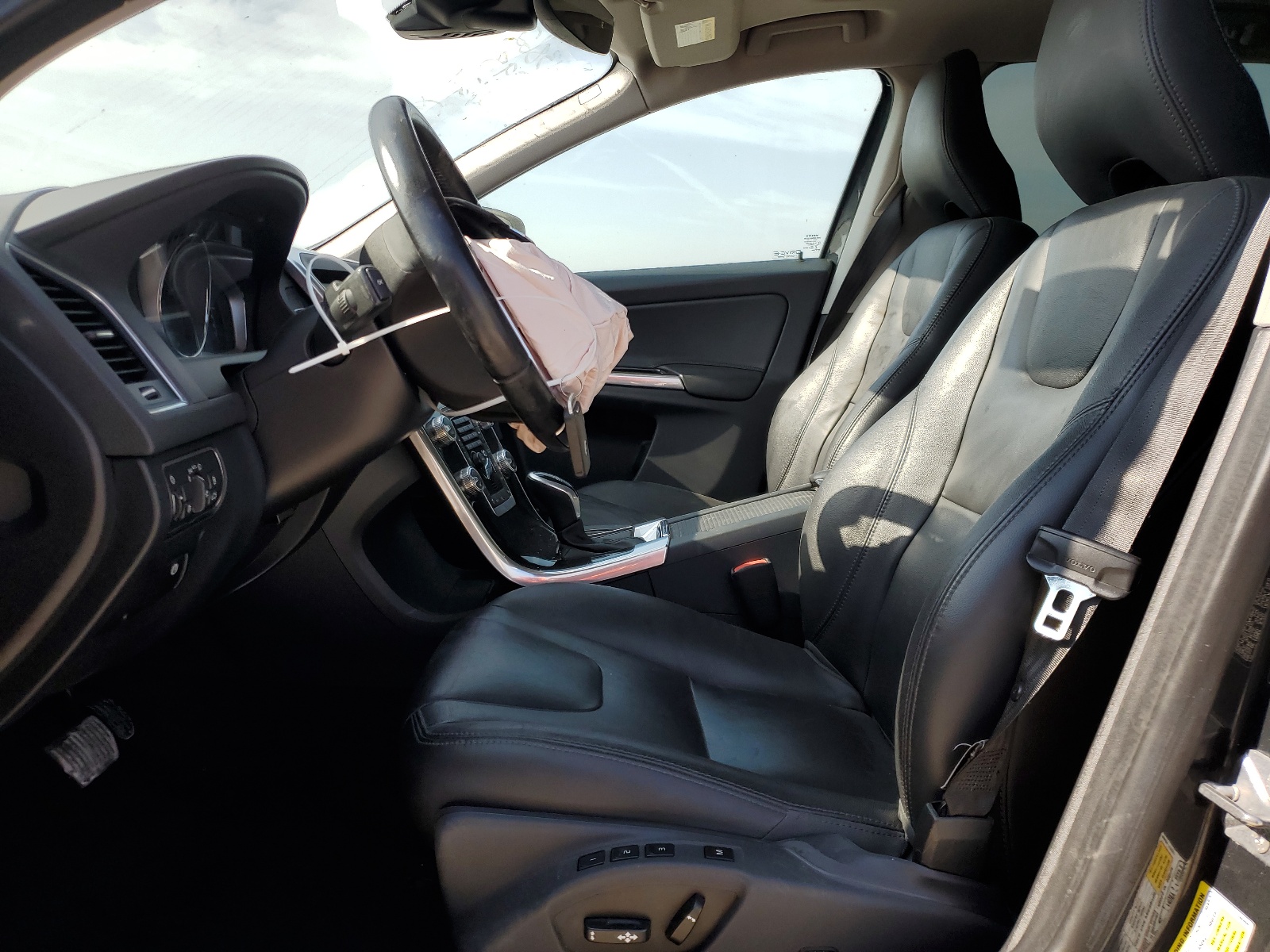 YV440MDK6F2740098 2015 Volvo Xc60 T5 Premier