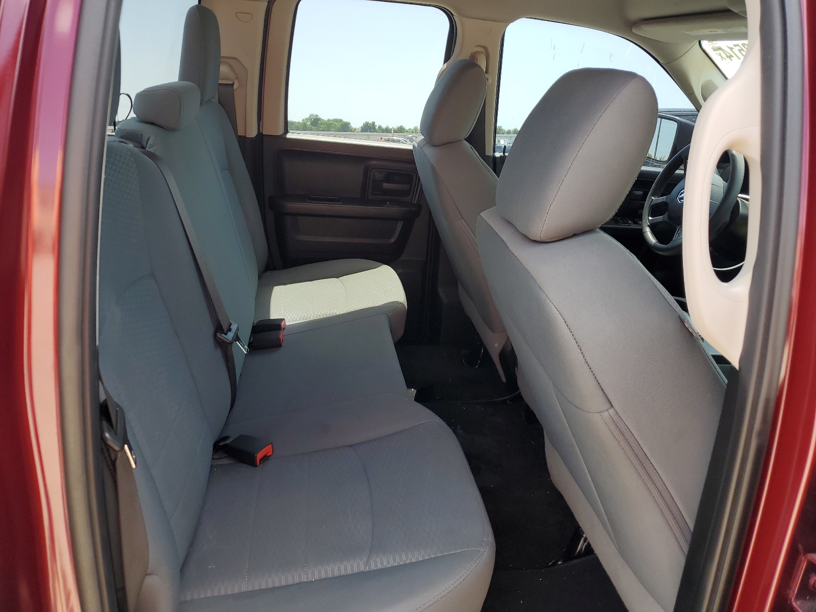 1C6RR6FG0KS555436 2019 Ram 1500 Classic Tradesman