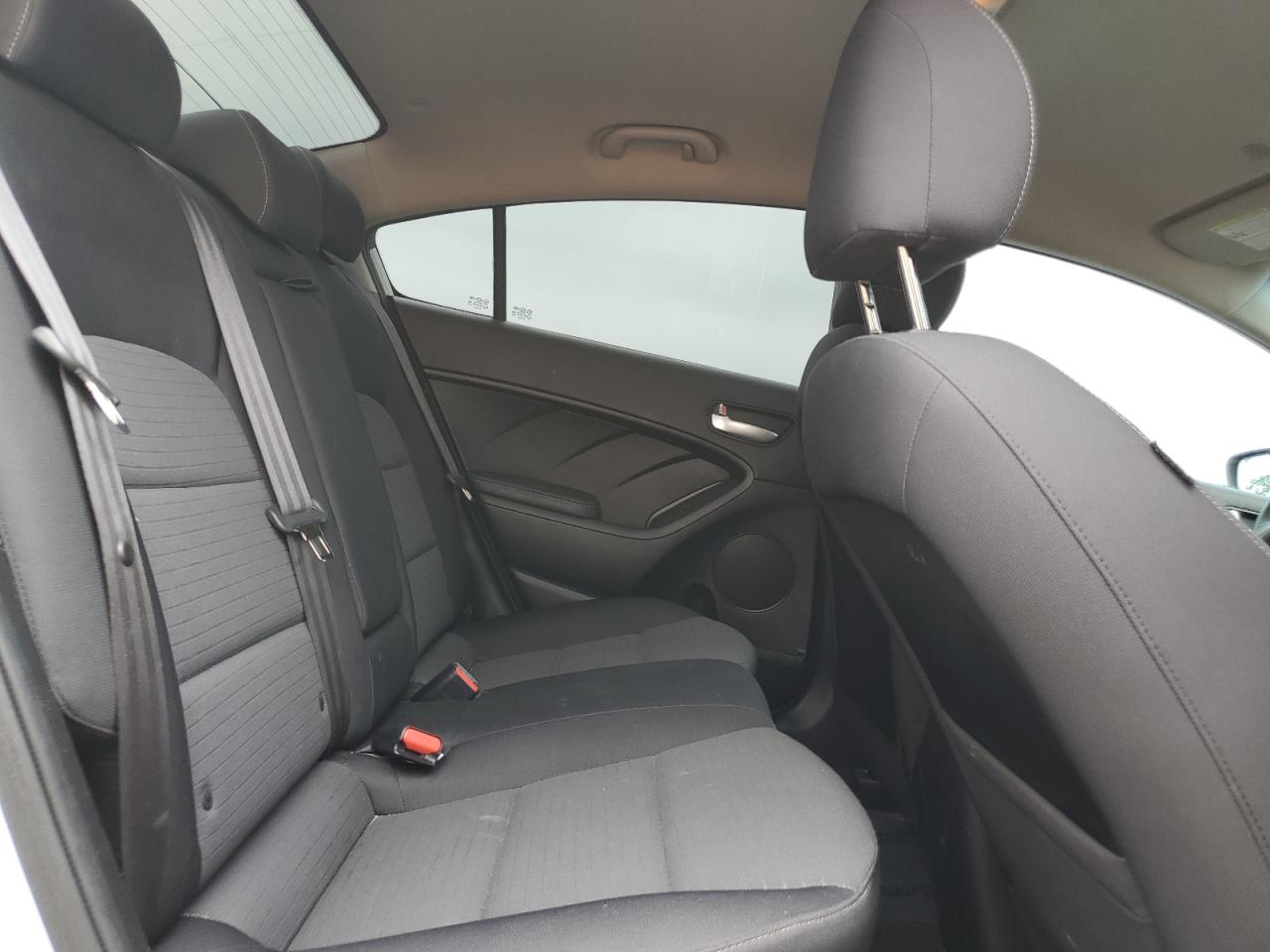 2017 Kia Forte Lx VIN: 3KPFL4A70HE107587 Lot: 55556104