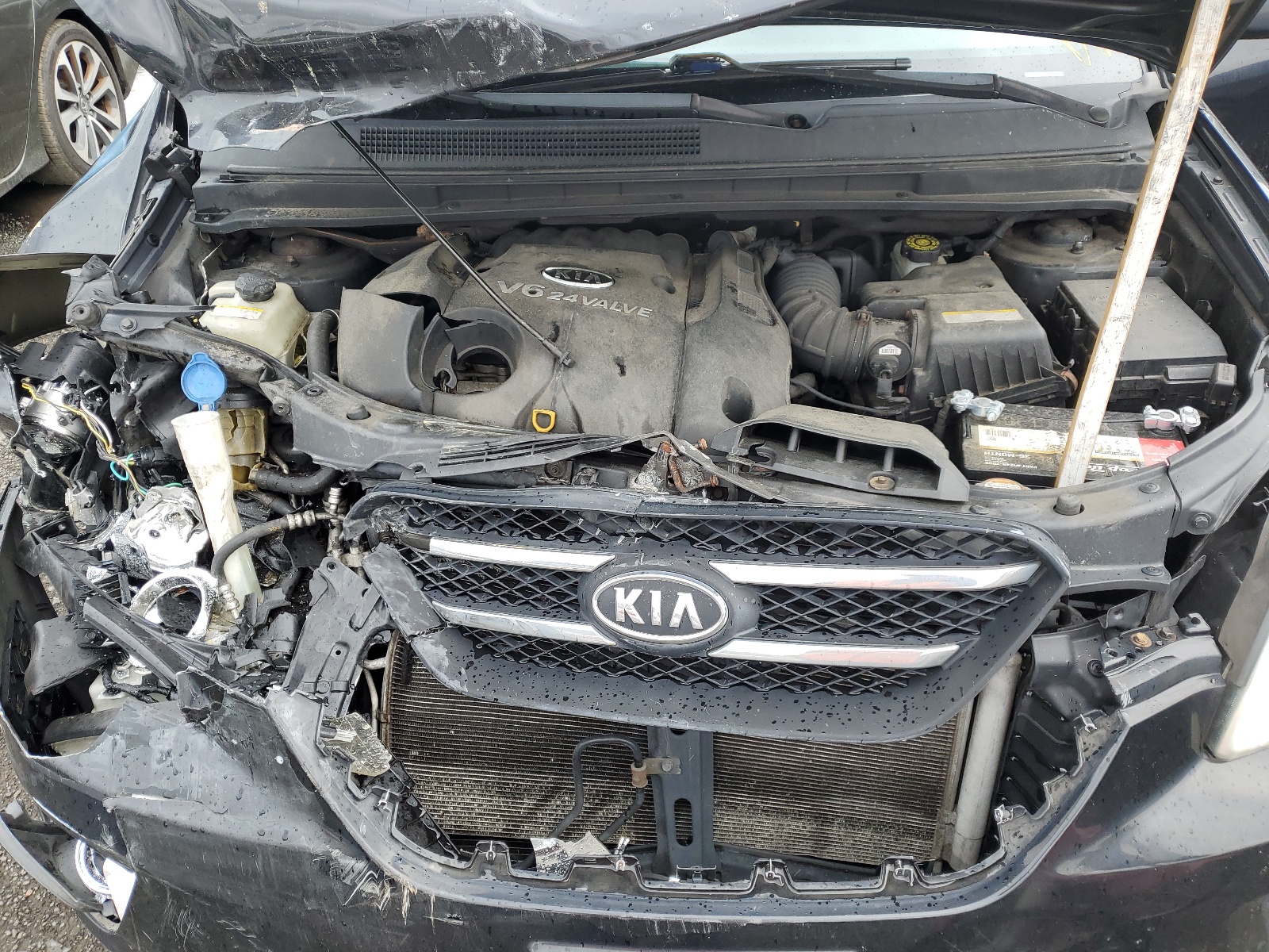 KNAFG526577086313 2007 Kia Rondo Lx