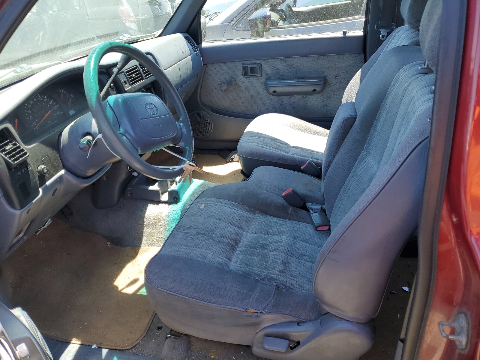 4TAVL52N7WZ049473 1998 Toyota Tacoma Xtracab