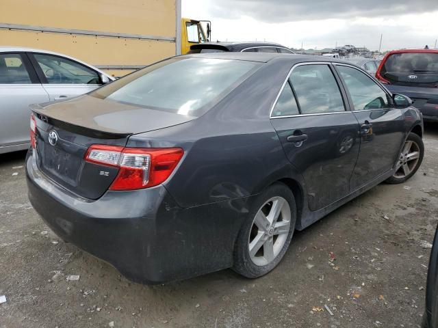 Седани TOYOTA CAMRY 2012 Сірий