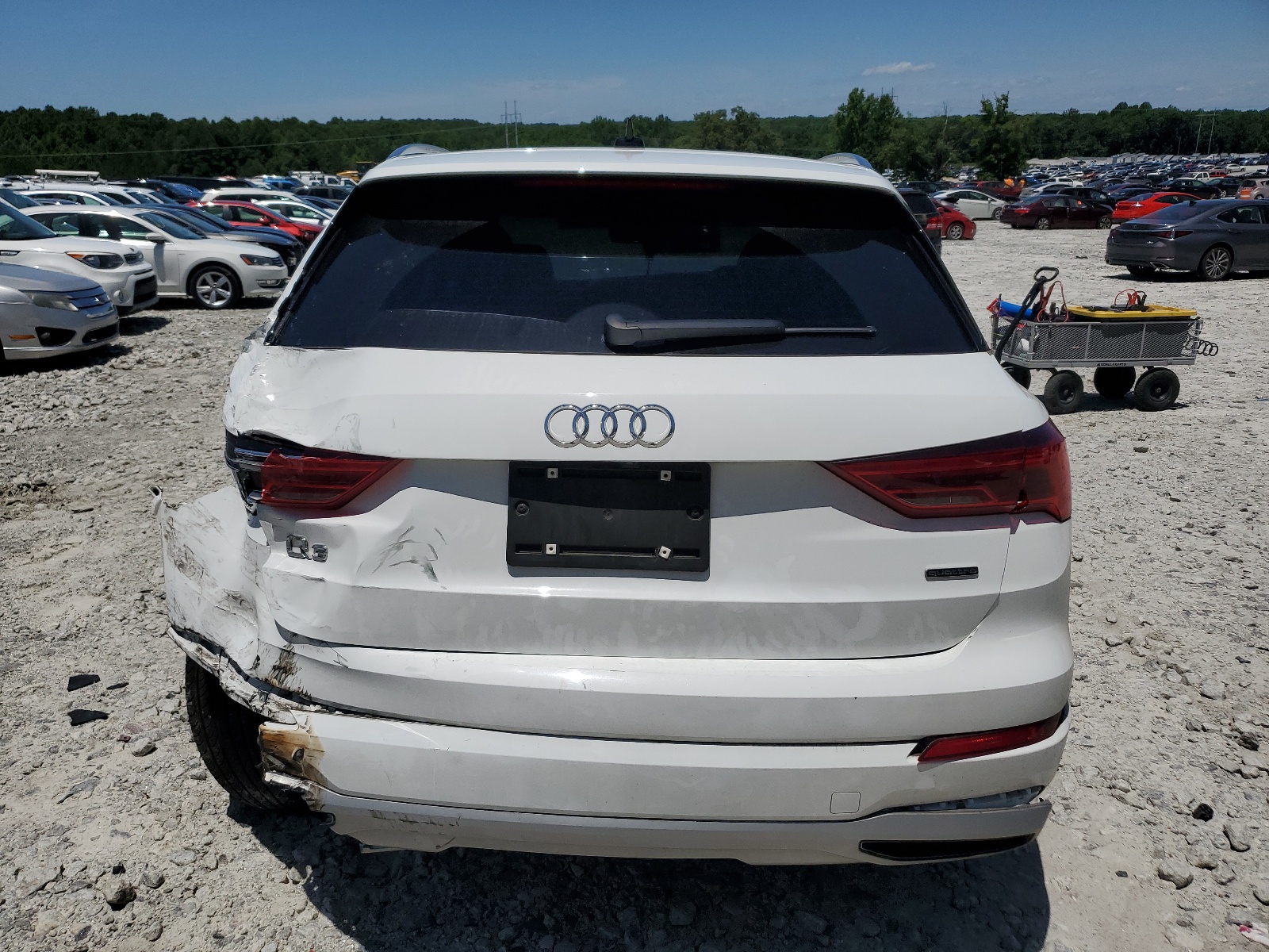 WA1AECF37L1054588 2020 Audi Q3 Premium