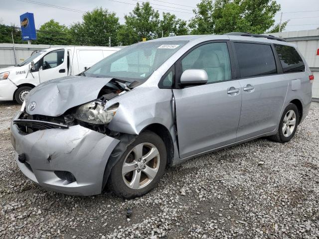 2012 Toyota Sienna Le for Sale in Walton, KY - Front End