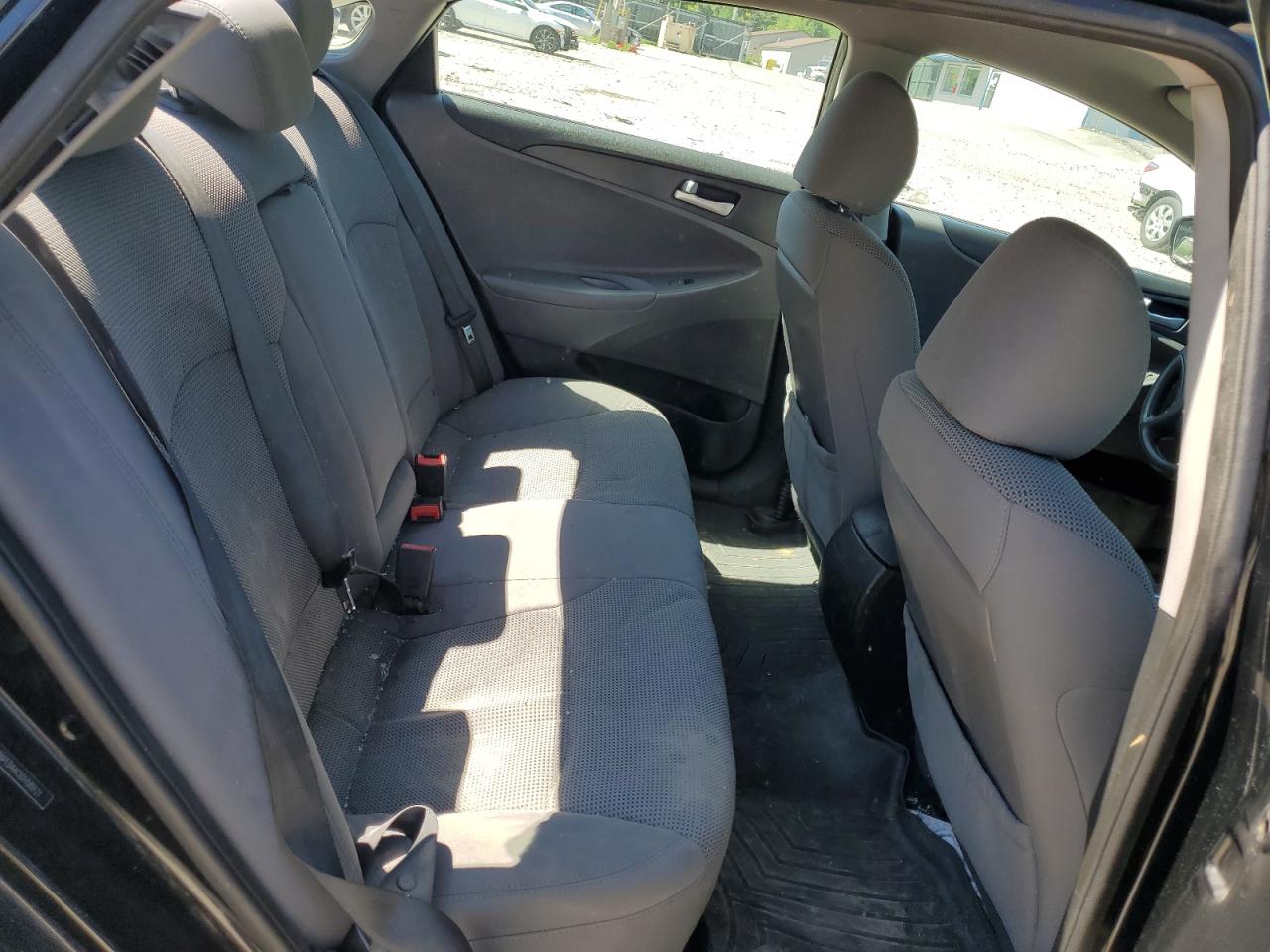 2013 Hyundai Sonata - Image 10