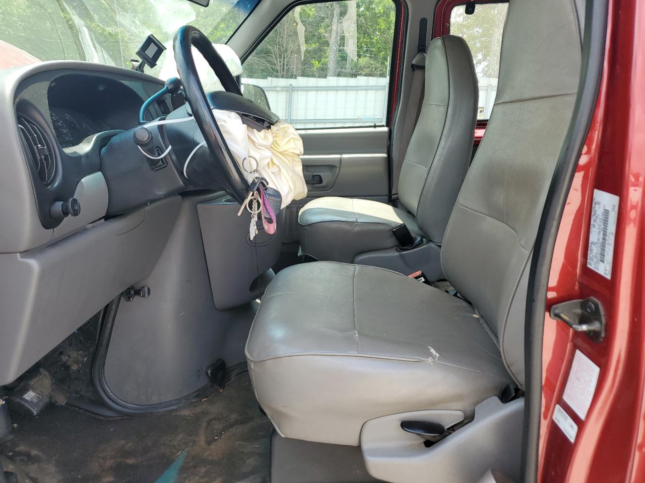 1998 Ford Econoline E350 Super Duty VIN: 1FBSS31L4WHA92290 Lot: 55853344