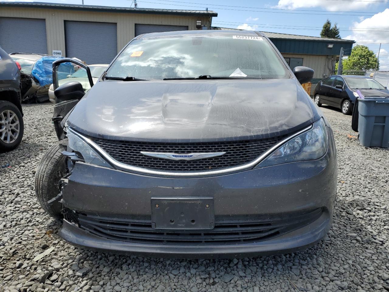 2C4RC1DG3KR657847 2019 Chrysler Pacifica Touring