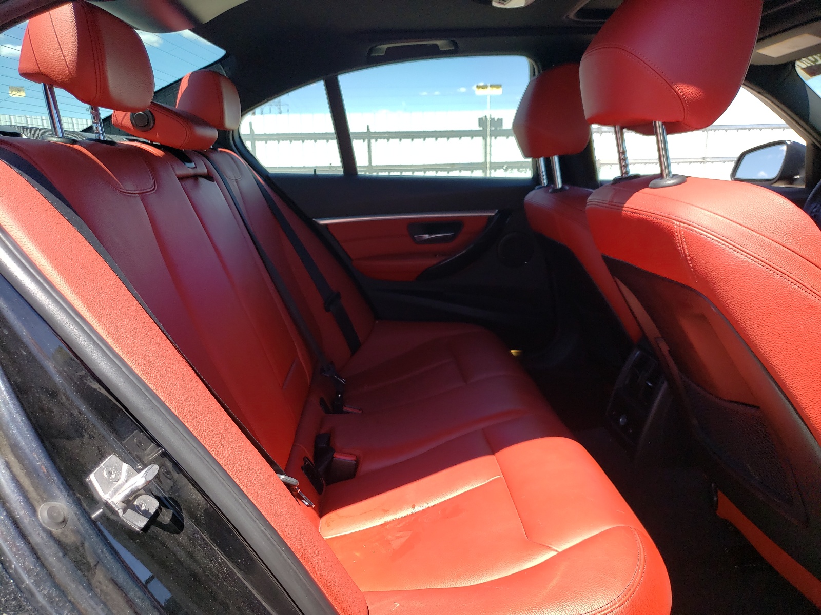 WBA8E3G52GNU00644 2016 BMW 328 Xi Sulev