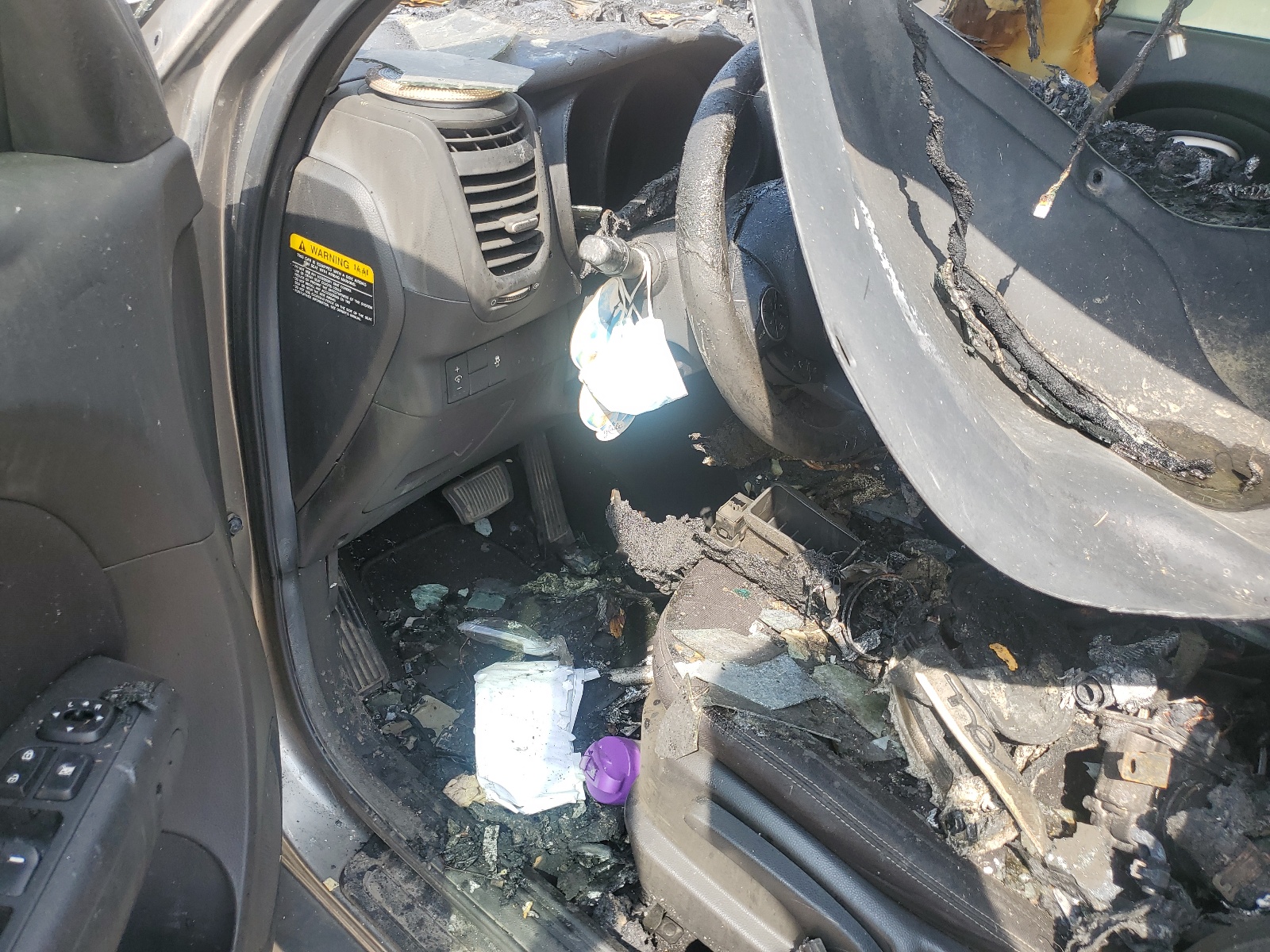 KNDJN2A23G7299003 2016 Kia Soul