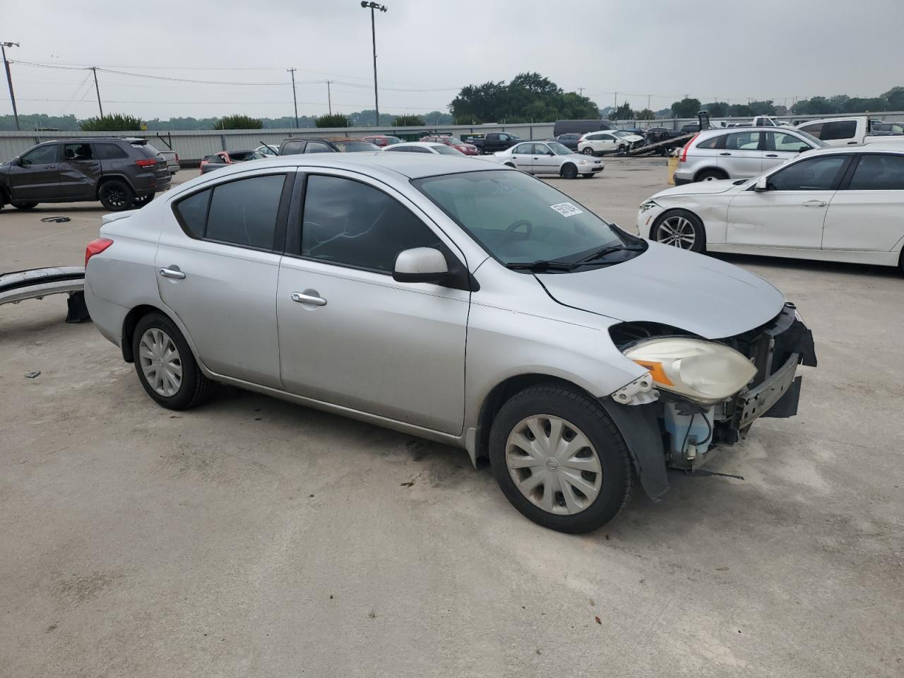 2013 Nissan Versa - Image 4