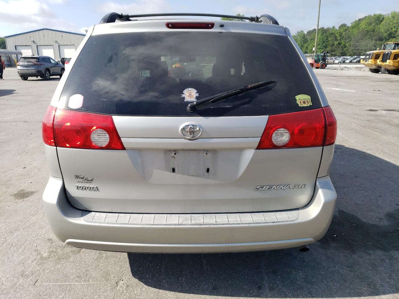 2008 Toyota Sienna Xle VIN: 5TDZK22C38S147412 Lot: 52927574