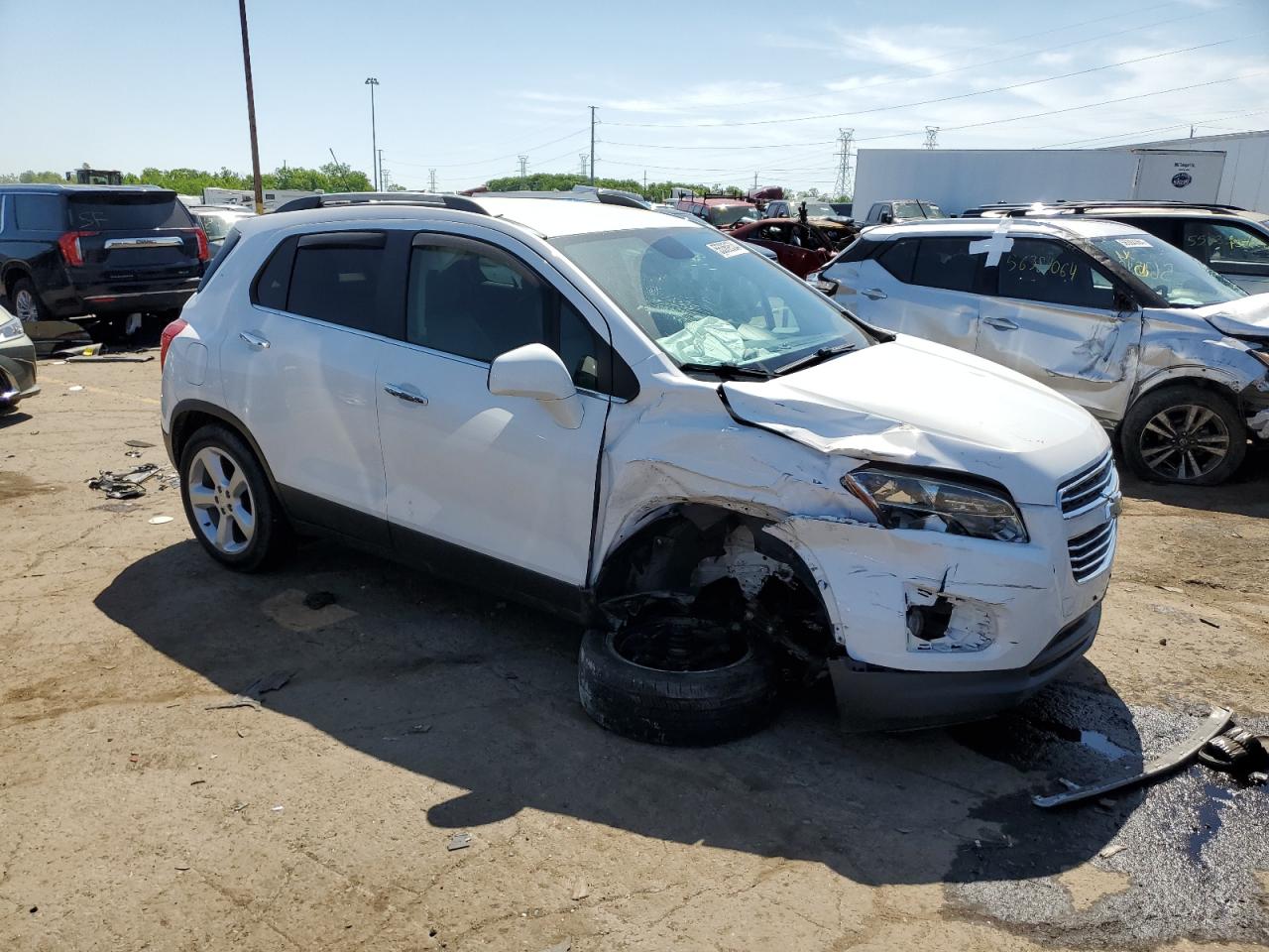 VIN 3GNCJMSB6GL161330 2016 CHEVROLET TRAX no.4