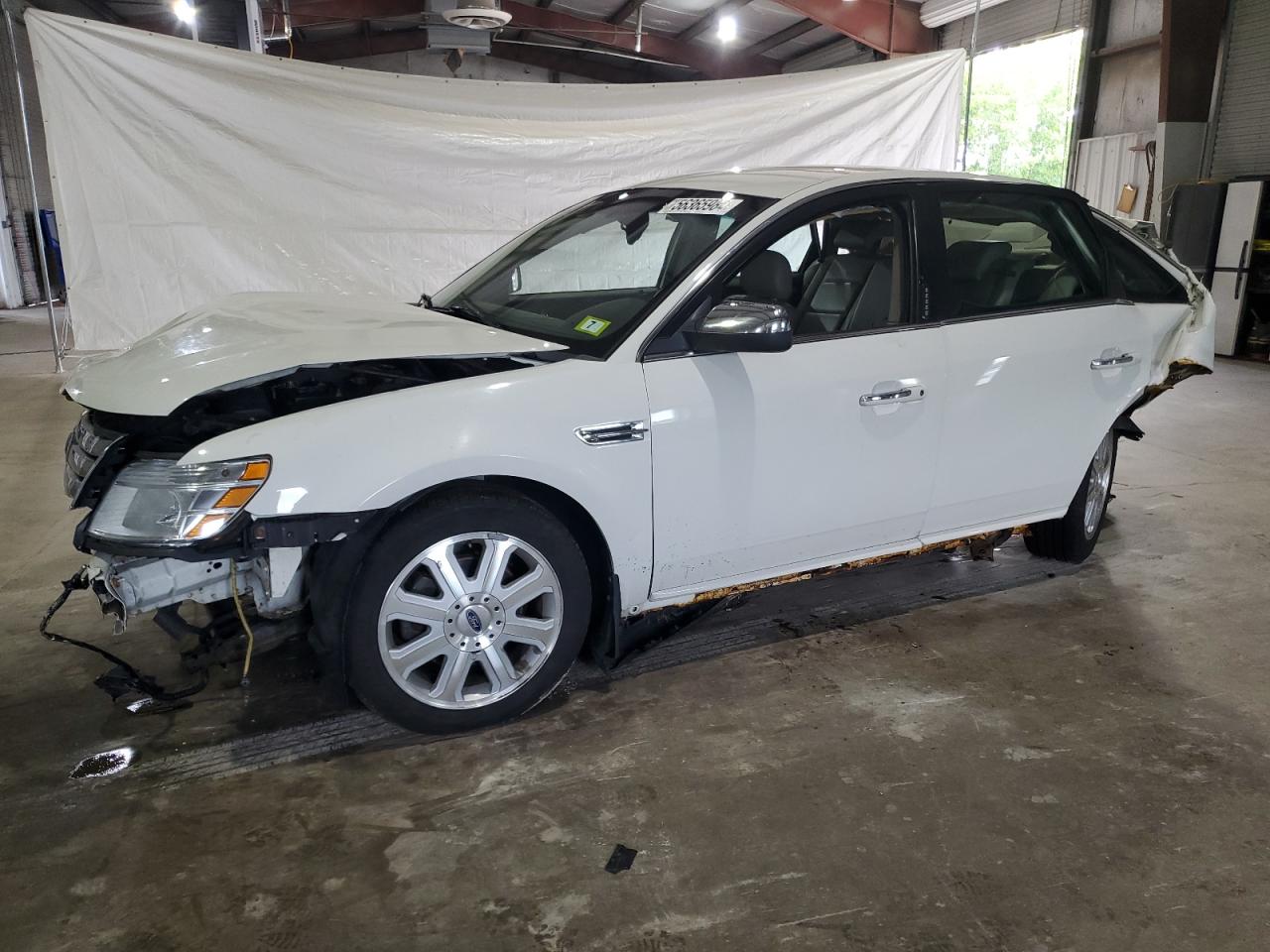 2009 Ford Taurus - Image 1