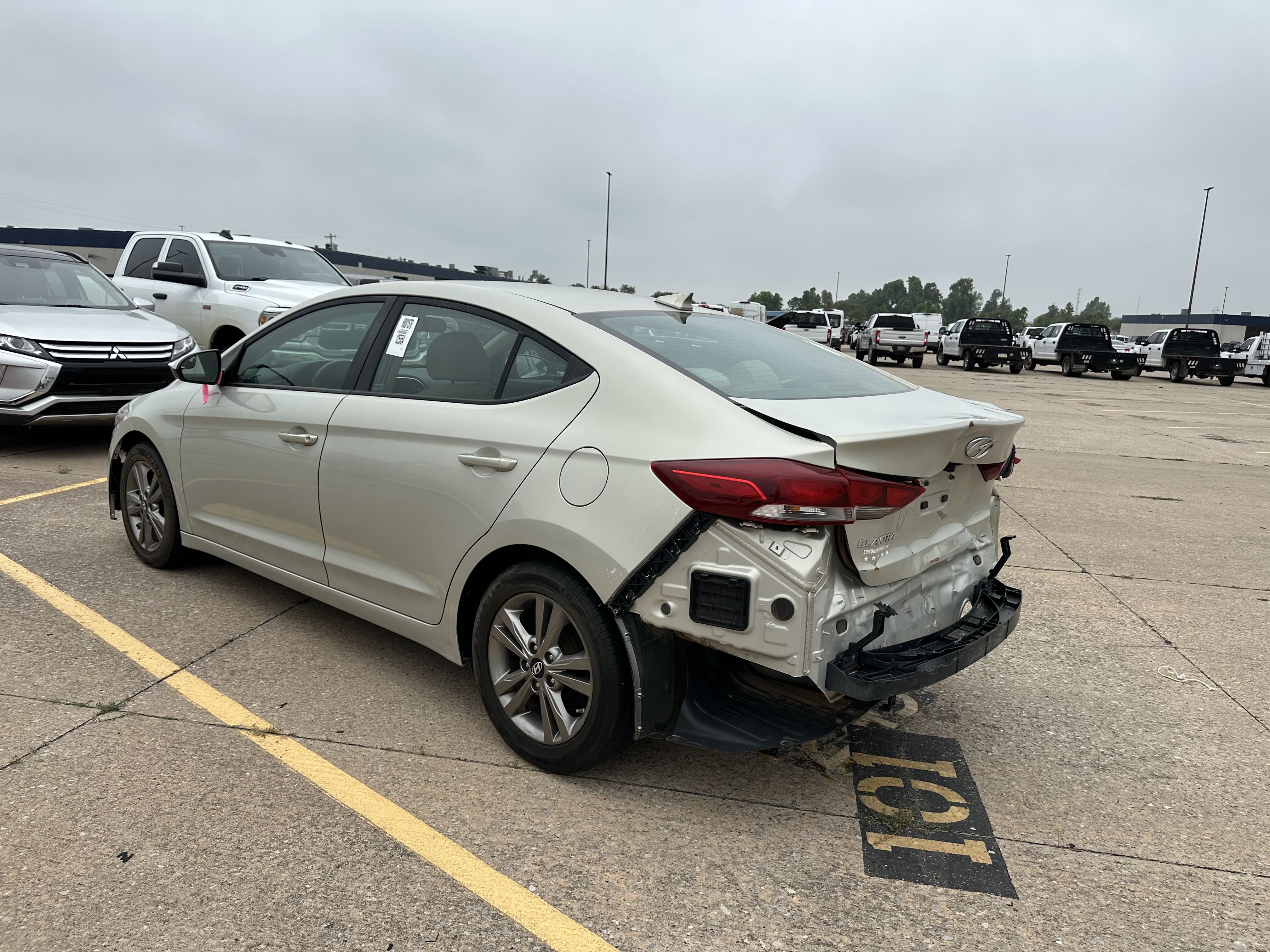 2017 Hyundai Elantra Se vin: KMHD84LF6HU059992